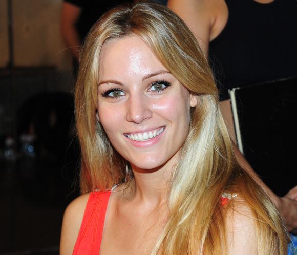 แฟนเดเคอาสวย